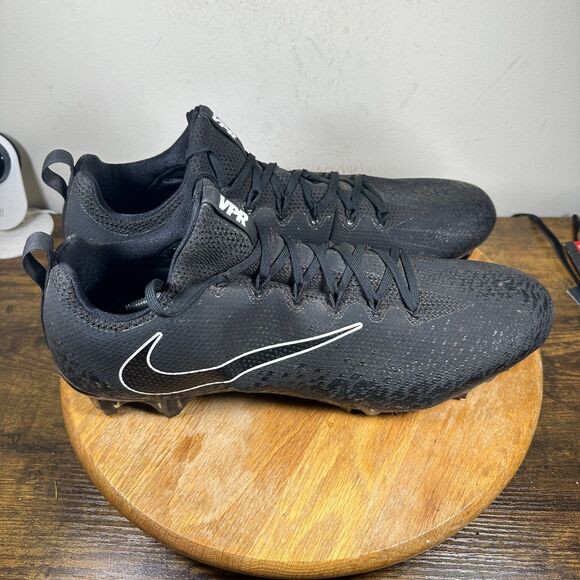 Nike Vapor Untouchable Pro Black White Football Cleats Men’s Size 16 833385-010